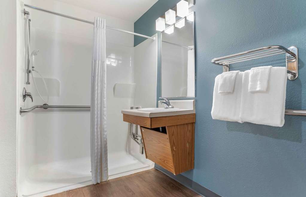 Extended Stay America Select Suites Pensacola Northwest - photo 25