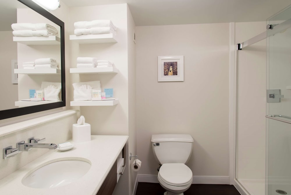 Hampton Inn Seymour - photo 28