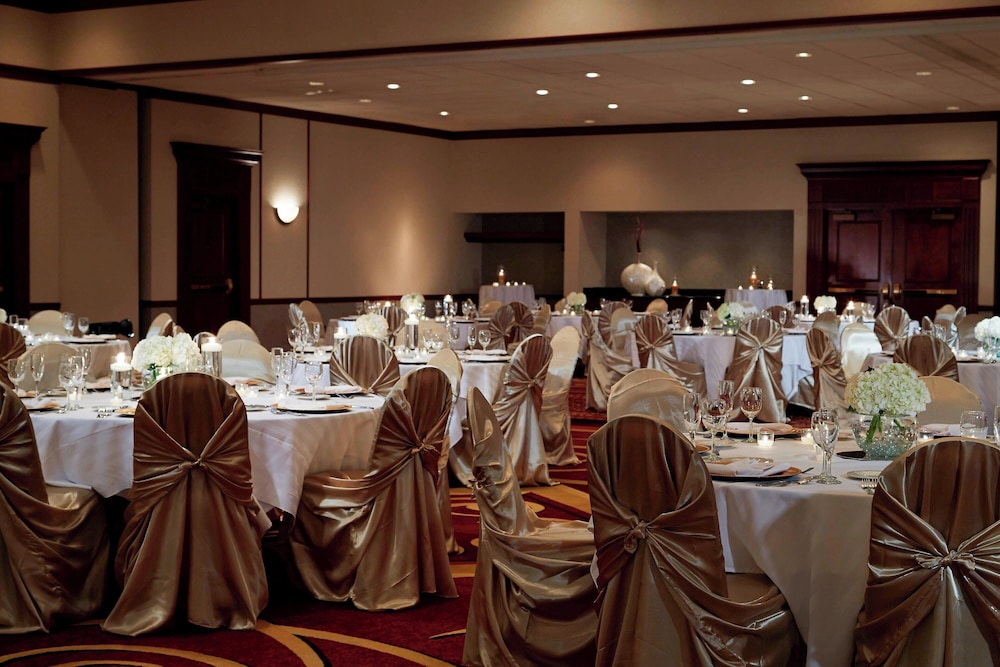 Marriott Cincinnati Airport - photo 36