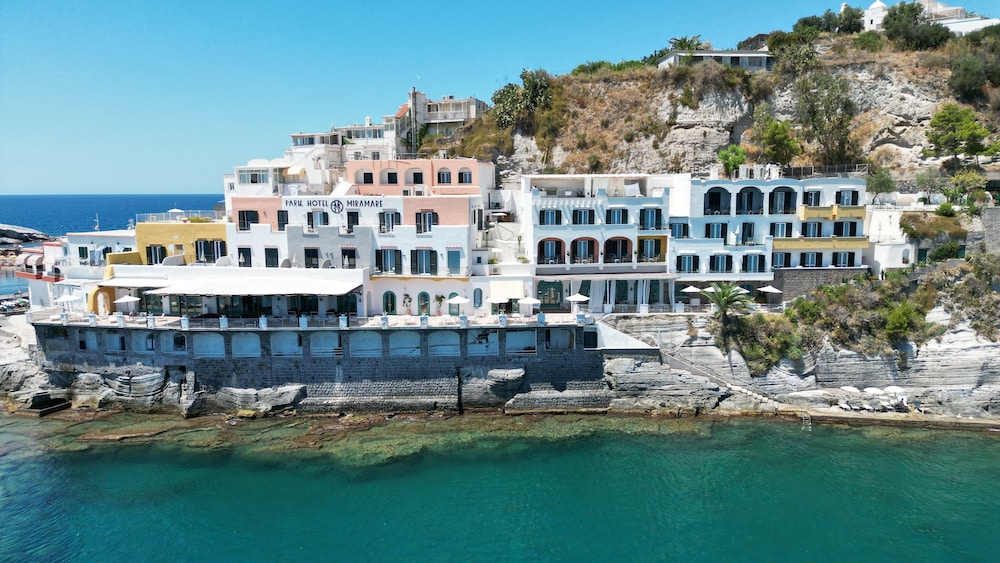 Miramare Sea Resort & Spa in Serrara Fontana, Italy