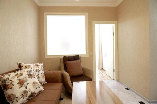 Tamar's Apartment