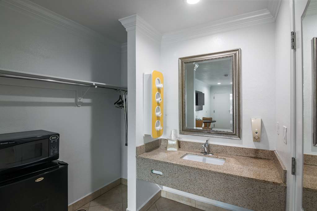 Motel 6 Norwalk CA - photo 29