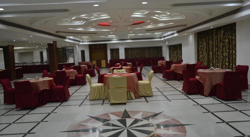 Sobti Continental Bareilly Hotel — Agra — photo 5