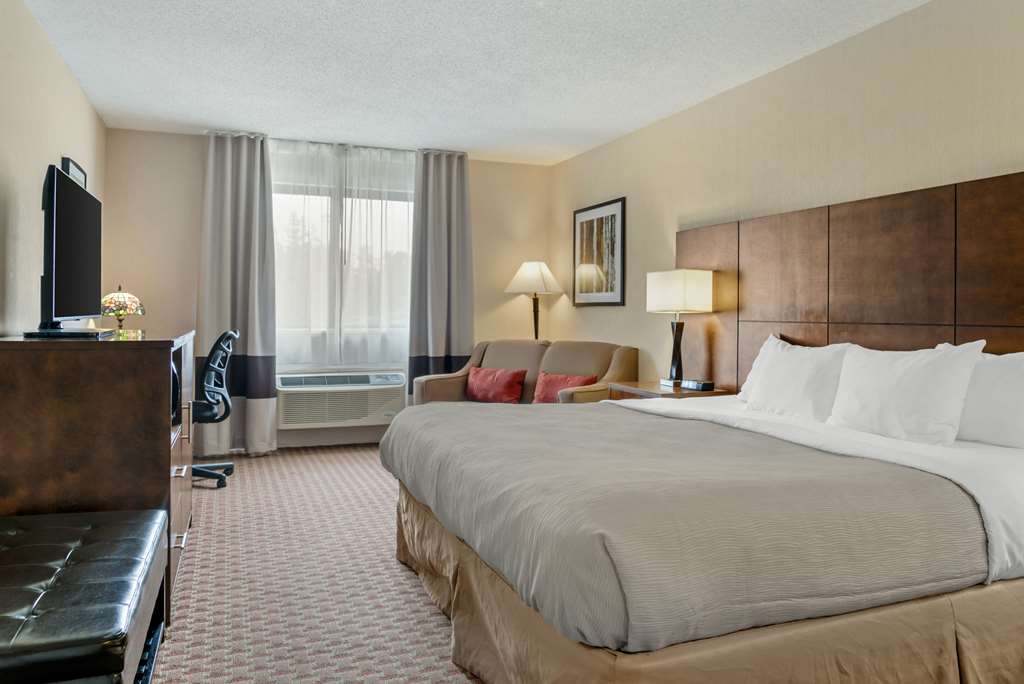 Quality Inn Saint Ignace - photo 3