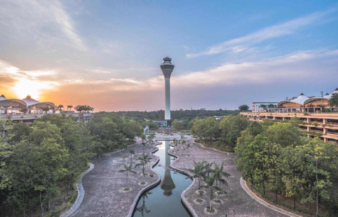 Klia Nilai Sepang Ehsan Residence 8 Pax Air Con Home — 4-Star Luxury Hotel in Sepang, Malaysia