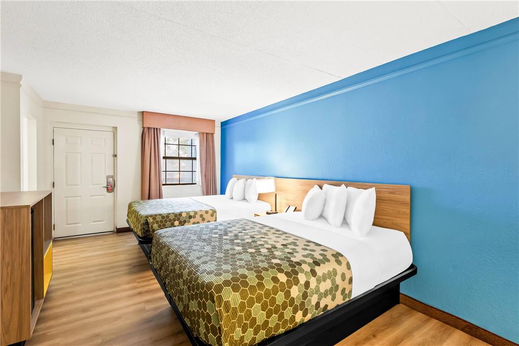 Econo Lodge Augusta North Washington Road - photo 26