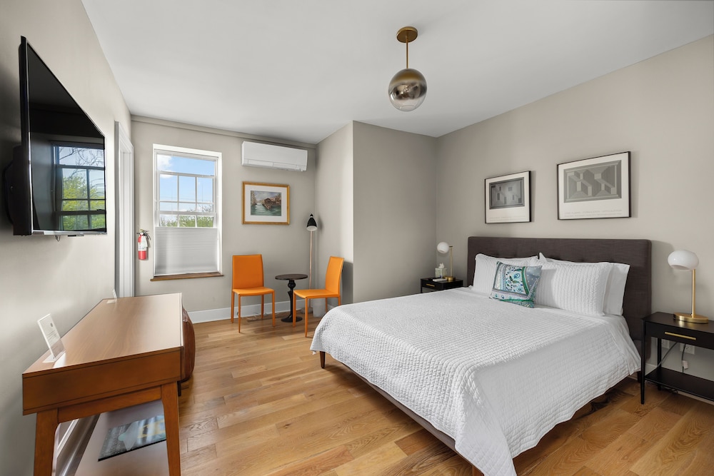 Howard Hotel - photo 19