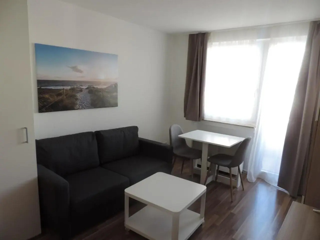 HMS16 I 1 Zimmer Apartment mit Balkon I Daimler Nähe I S Bahn & City Sindelfingen — 4-Star Luxury Hotel in Sindelfingen, Germany