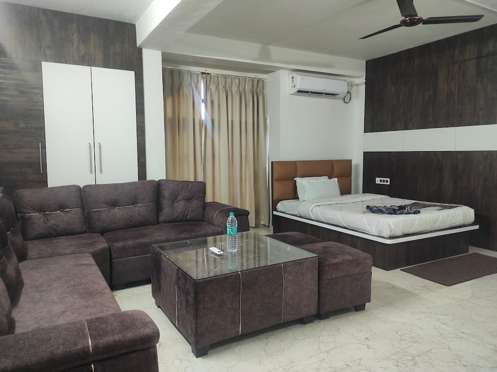 Hotel SG Hub Tower — Tinsukia — photo 3
