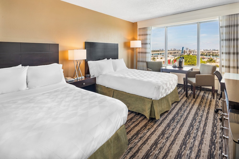 Holiday Inn Port of Miami Downtown Hotel - photo 14