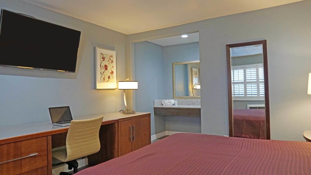 Del Mar Motel - photo 5