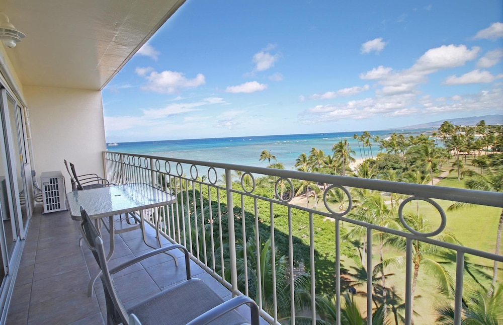 Waikiki Shore By Outrigger - photo 54
