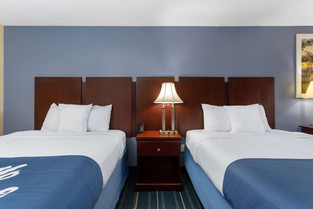 Days Inn by Wyndham Chipley - photo 13