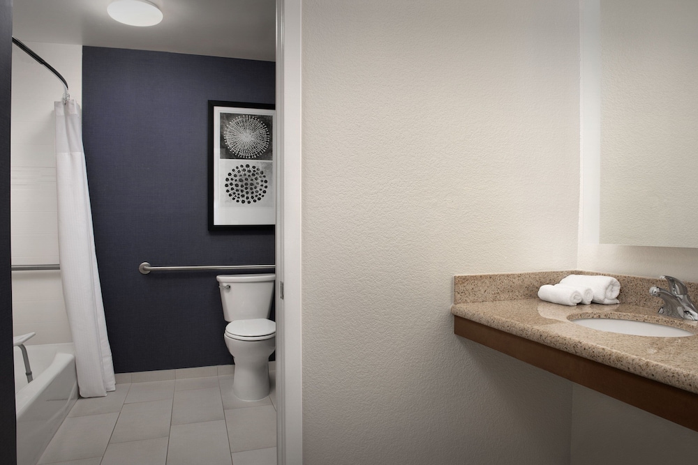 Residence Inn by Marriott Greensboro Airport - photo 14