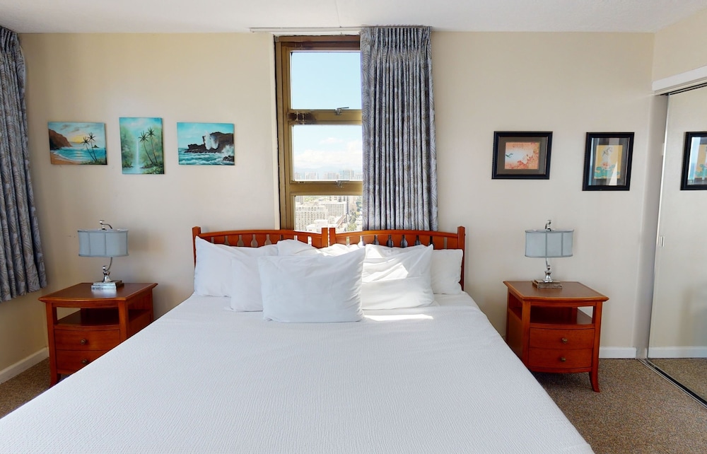 Waikiki Banyan Condo Located One Block From Waikiki Beach by Koko Resort Vacation Rentals - photo 19