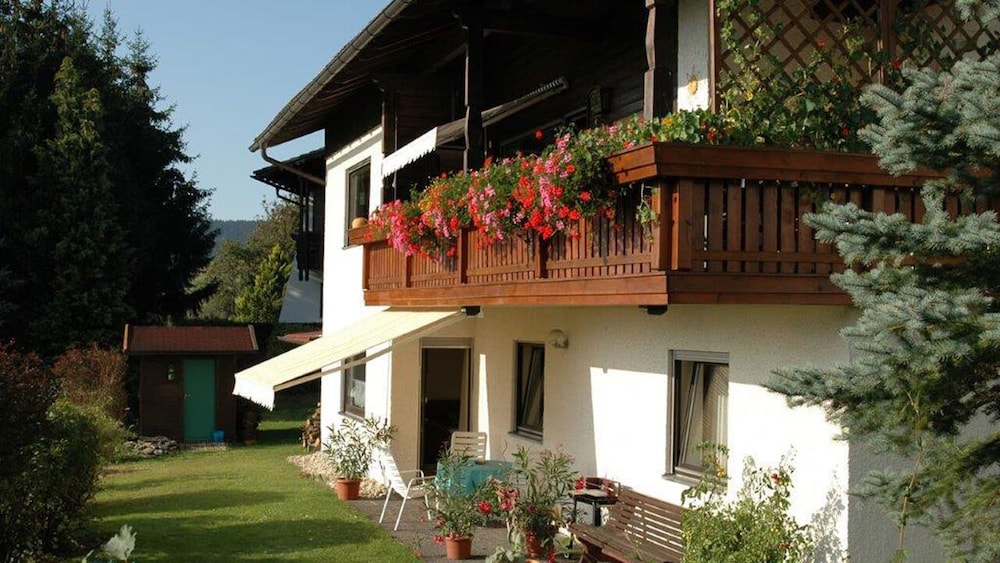 Ferienwohnung Stilla Traurig — 4-Star Luxury Hotel in Arrach, Germany