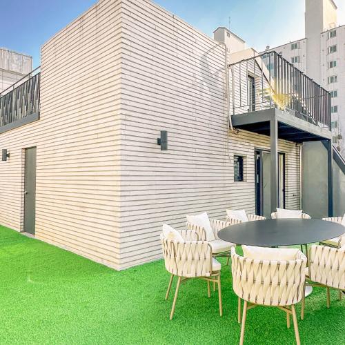 HongDae 6 ppl new building Big terrace in Seoul, South Korea