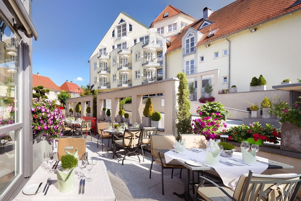 Hotel Traube am See — 4-Star Luxury Hotel in Friedrichshafen, Germany