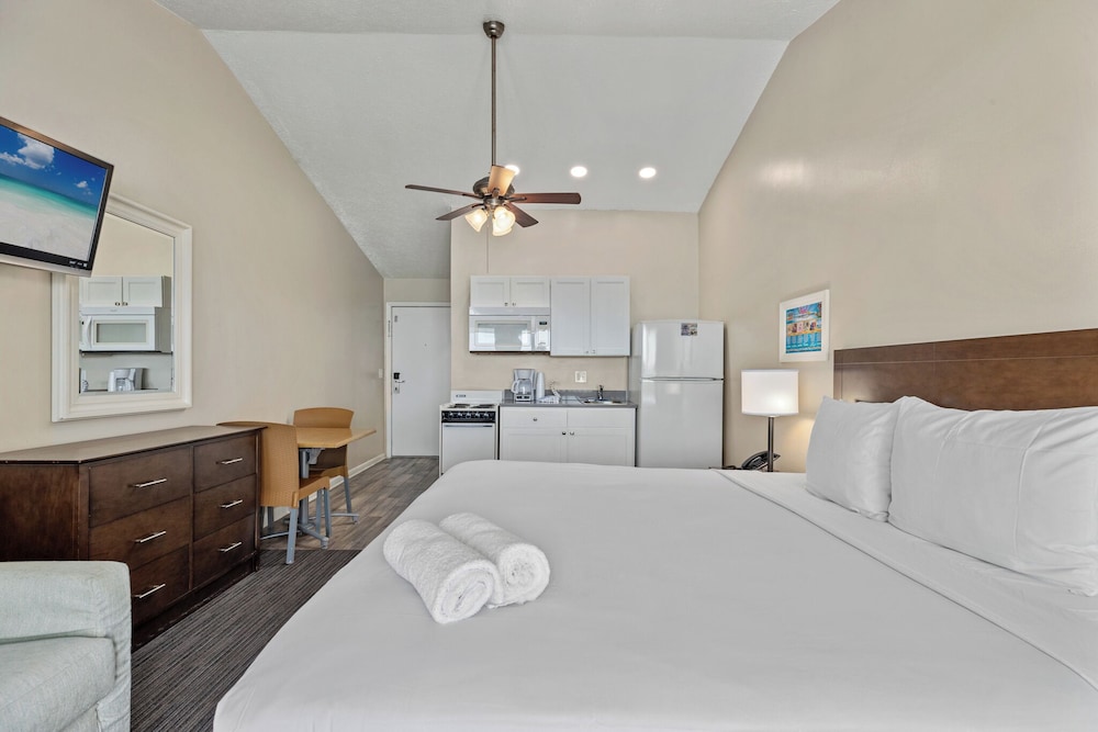 Sandpiper Beacon Beach Resort - photo 83
