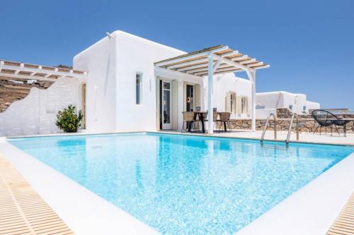 Villa Aegean Blue by LLB Villas Beach in 500m. — 4-Star Luxury Hotel in Mykonos, Greece
