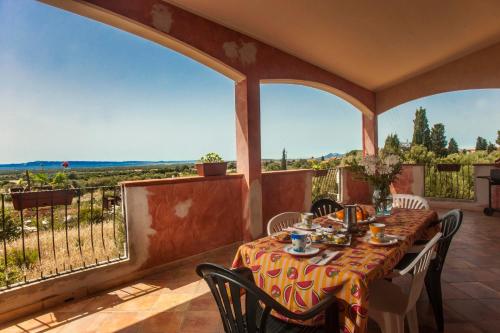 Casa Elena — 4-Star Luxury Hotel in Masainas, Italy