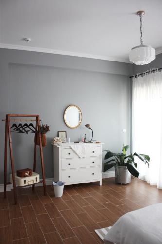 Tiny Antique - carbon neutral hotel in Unknown City