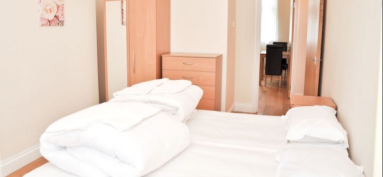 Short lets in London Highbury — hotel in Uxbridge