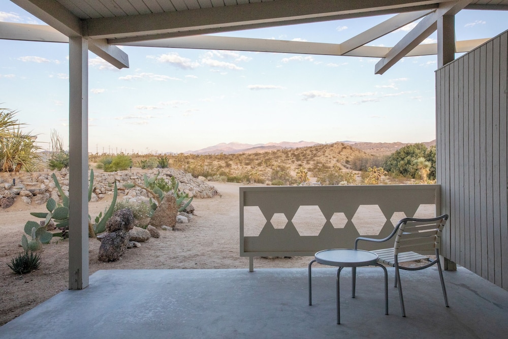 The Bungalows by Homestead Modern at The Joshua Tree Retreat Center - photo 47