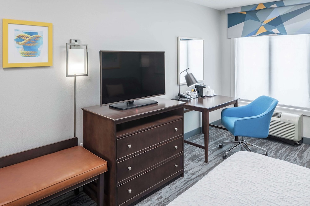 Hampton Inn & Suites Miami Doral Dolphin Mall - photo 17