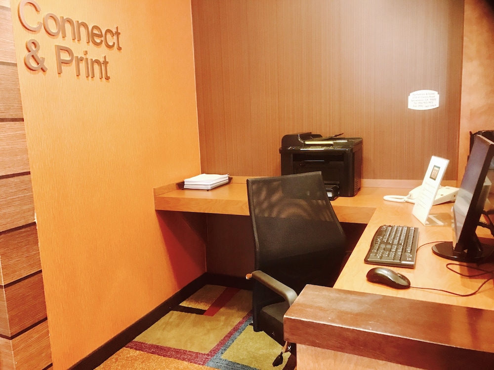 Fairfield Inn & Suites by Marriott Sacramento Airport Natomas - photo 12