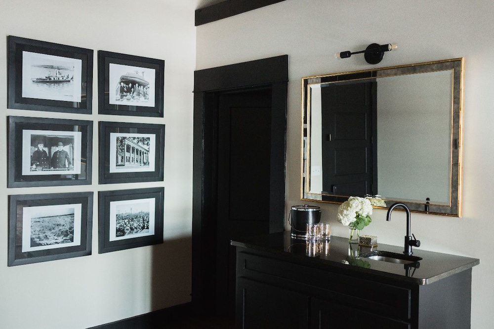 GunRunner Boutique Hotel - photo 14