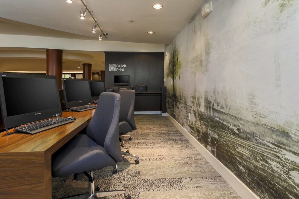Courtyard by Marriott Potomac Mills Woodbridge - photo 28