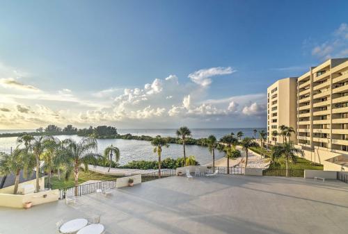 Gulf View Hudson Condo in Waterfront Resort - photo 11