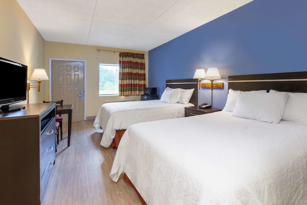 Days Inn by Wyndham Grantville Hershey North - photo 9