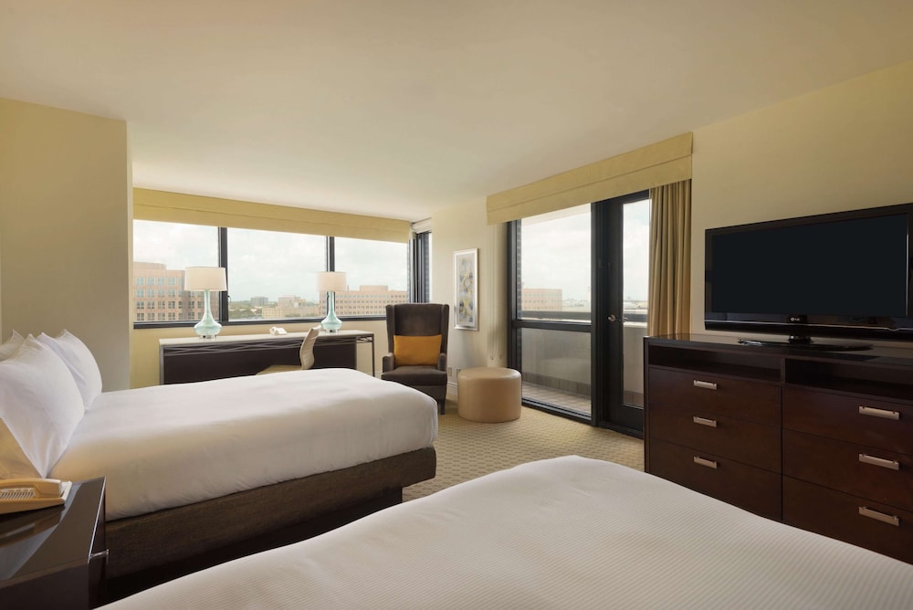 Hilton Miami Airport Blue Lagoon - photo 14