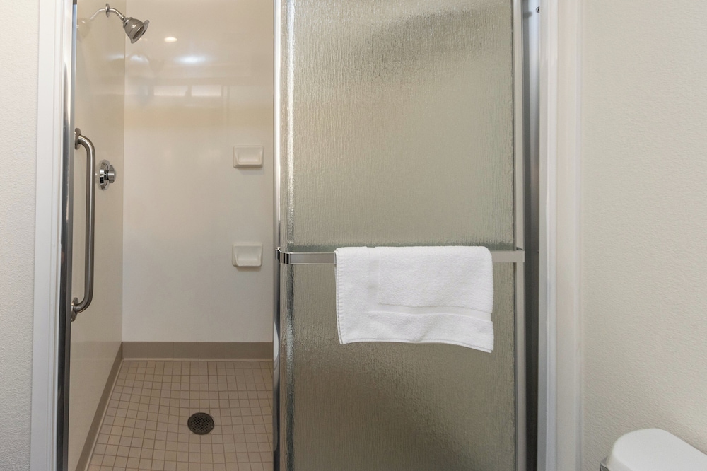 Holiday Inn Hotel & Suites Memphis Wolfchase Galleria by IHG - photo 25