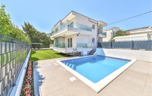 Gorgeous Home In Kastel Luksic — 5-Star Luxury Hotel in None, Croatia
