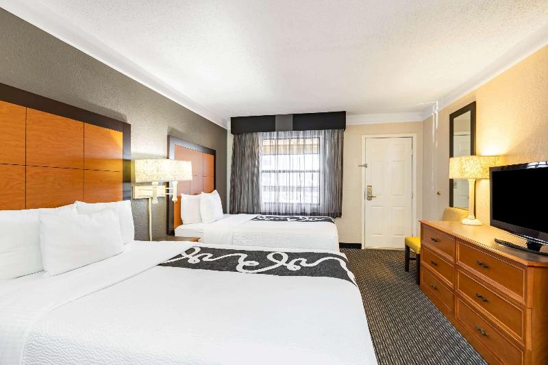 Travelodge by Wyndham El Paso Airport - photo 18
