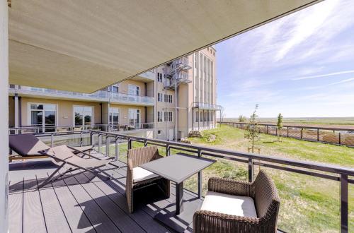 Große Strandmuschel 5 Sterne Ferienwohnung zwischen Ostsee und Bodden — 4-Star Luxury Hotel in Wustrow, Germany