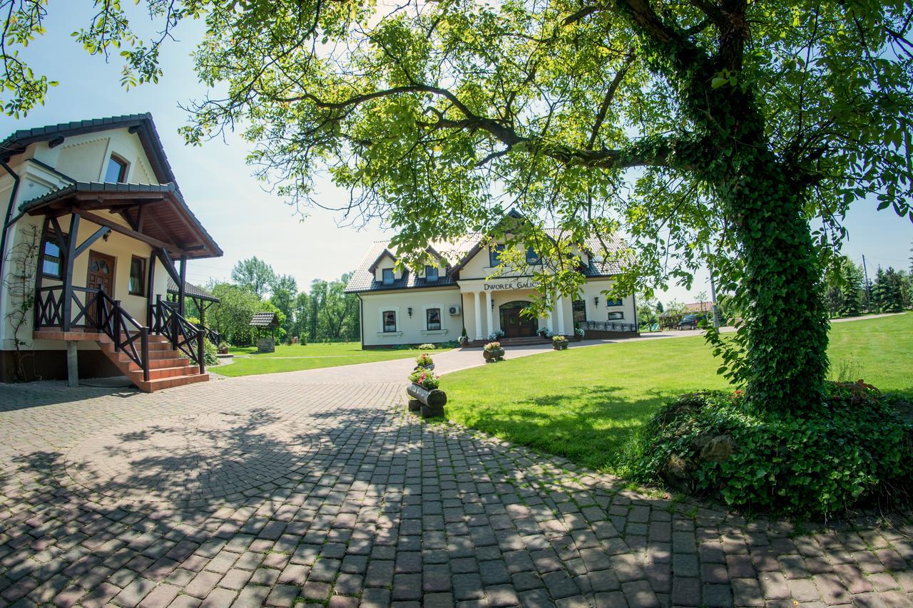 Dworek Galicyjski - carbon neutral hotel in Oswiecim