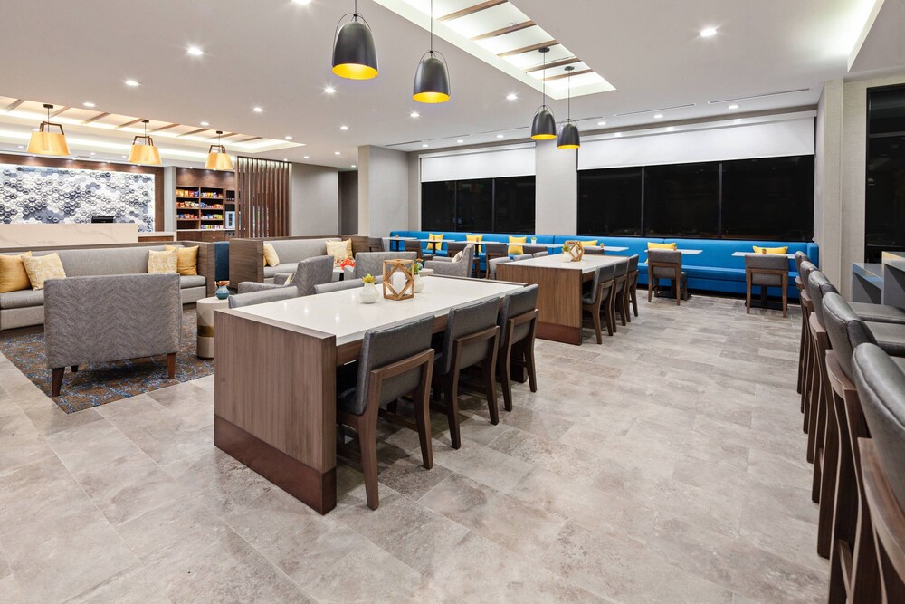 SpringHill Suites by Marriott Escondido Downtown - photo 29