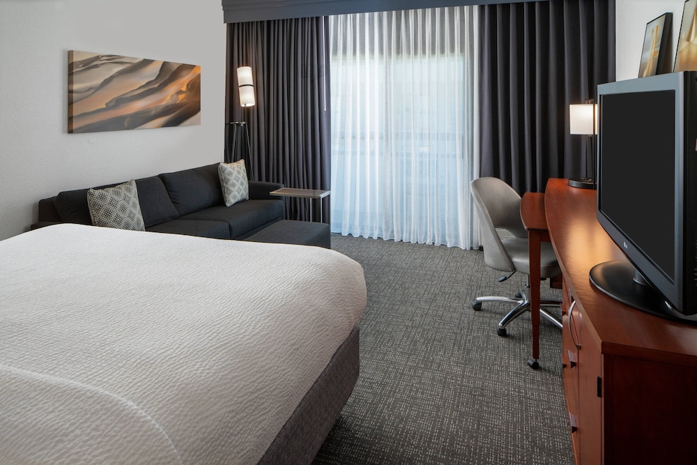 Courtyard by Marriott Memphis East Park Avenue - photo 5