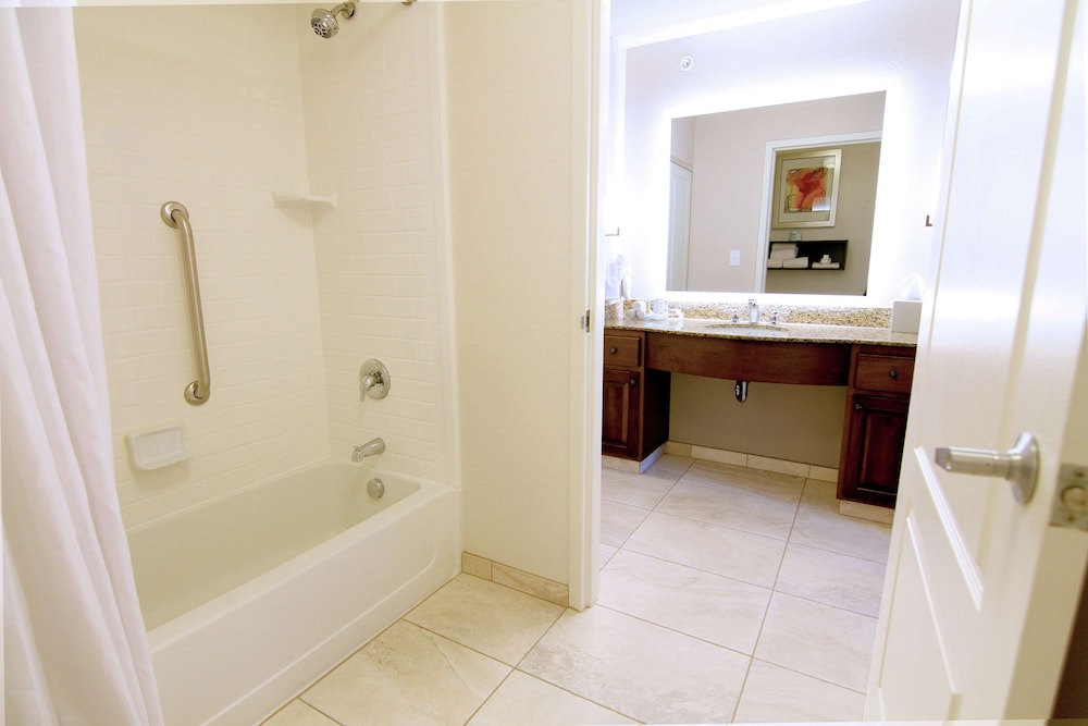 Homewood Suites by Hilton Fargo - photo 27