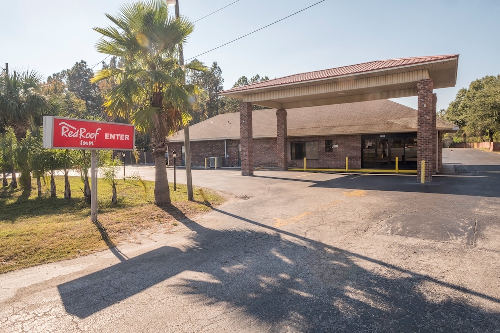 Red Roof Inn Baldwin - photo 26