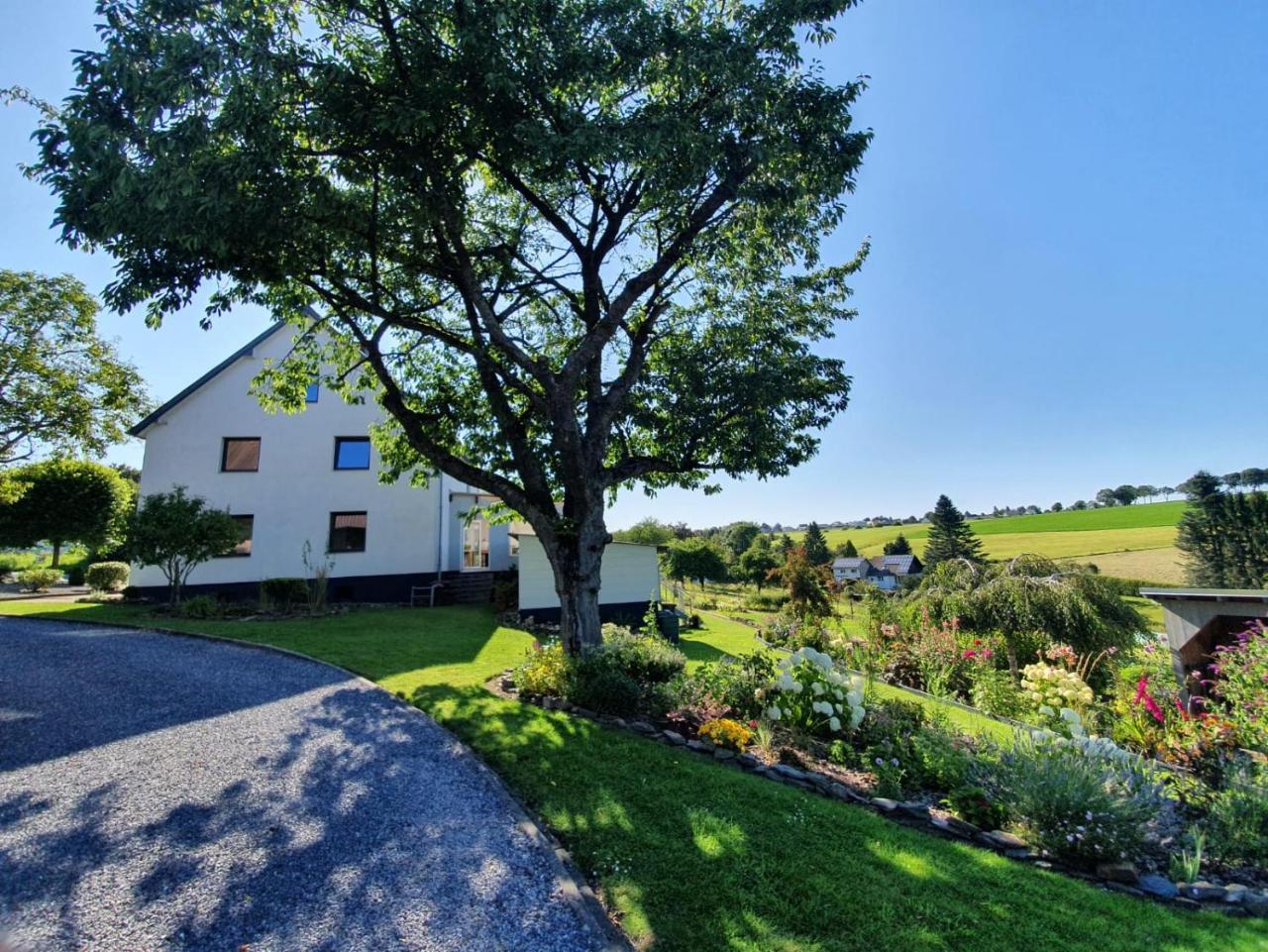 Eifel Ferienhaus Landblick — hotel in Hurtgenwald