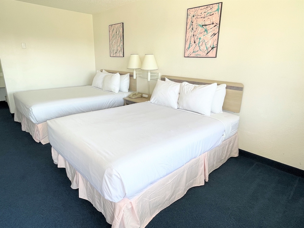 LuLu Hotel Silver City - photo 10