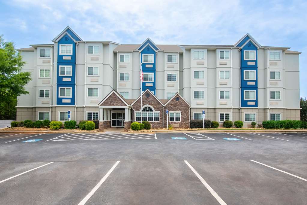 Microtel Inn & Suites by Wyndham Anderson Clemson - photo 4
