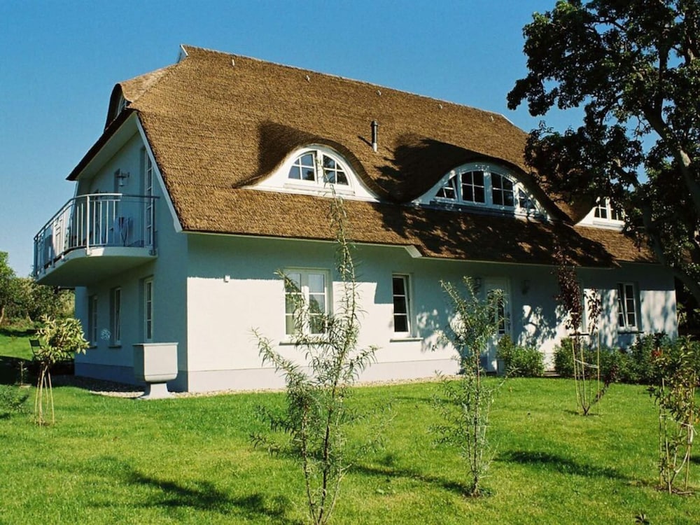 Alte Fischerkate und Möwennest — 4-Star Luxury Hotel in Ostseebad Goehren, Germany