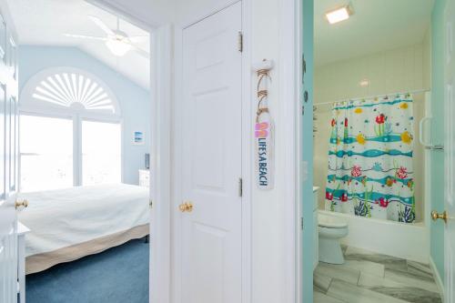 Sea Glass by Oak Island Accommodations - photo 28