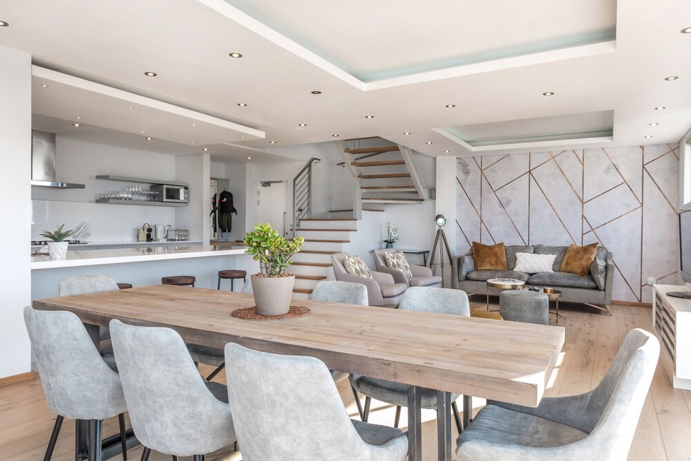 Sevenont 4B — 4-Star Luxury Hotel in Cape Town, South Africa